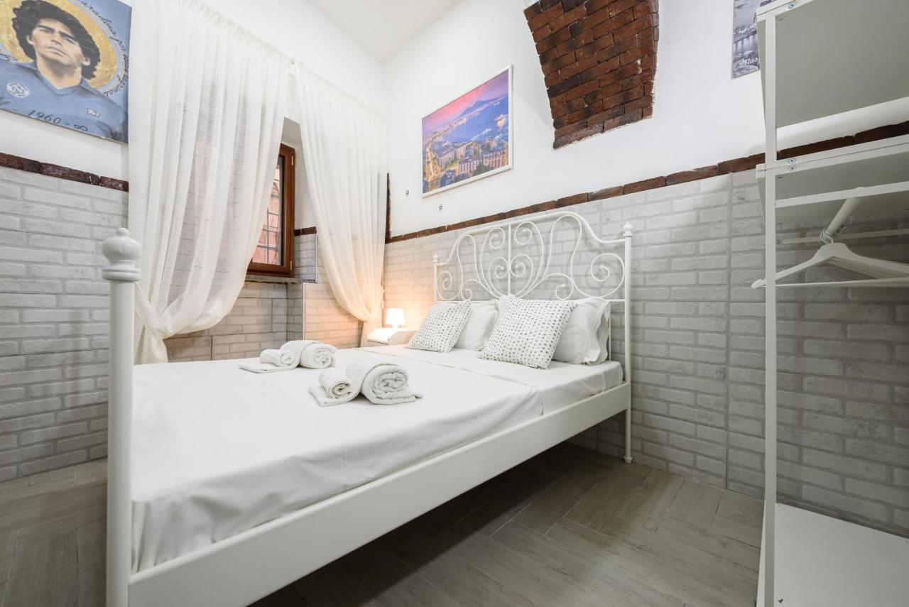 Esse Home نابولي المظهر الخارجي الصورة