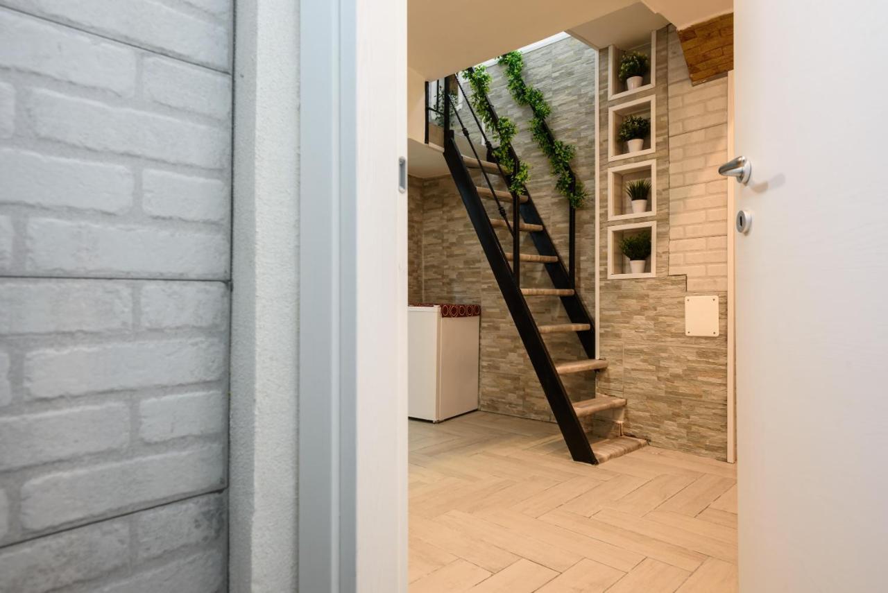 Esse Home نابولي المظهر الخارجي الصورة