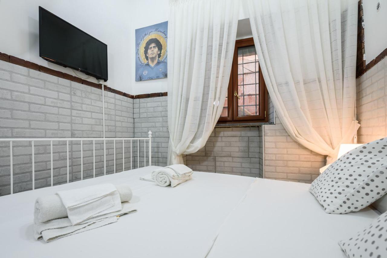 Esse Home نابولي المظهر الخارجي الصورة