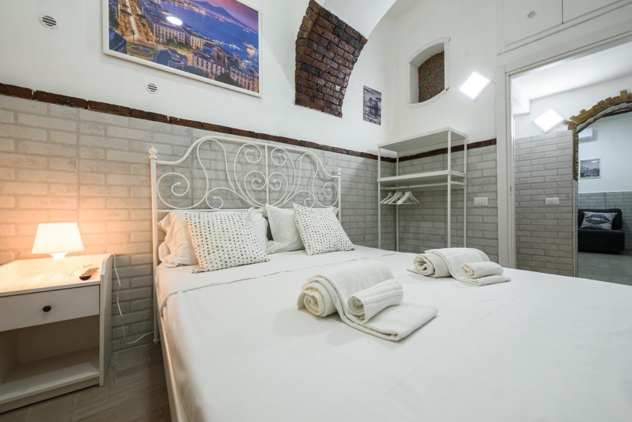 Esse Home نابولي المظهر الخارجي الصورة